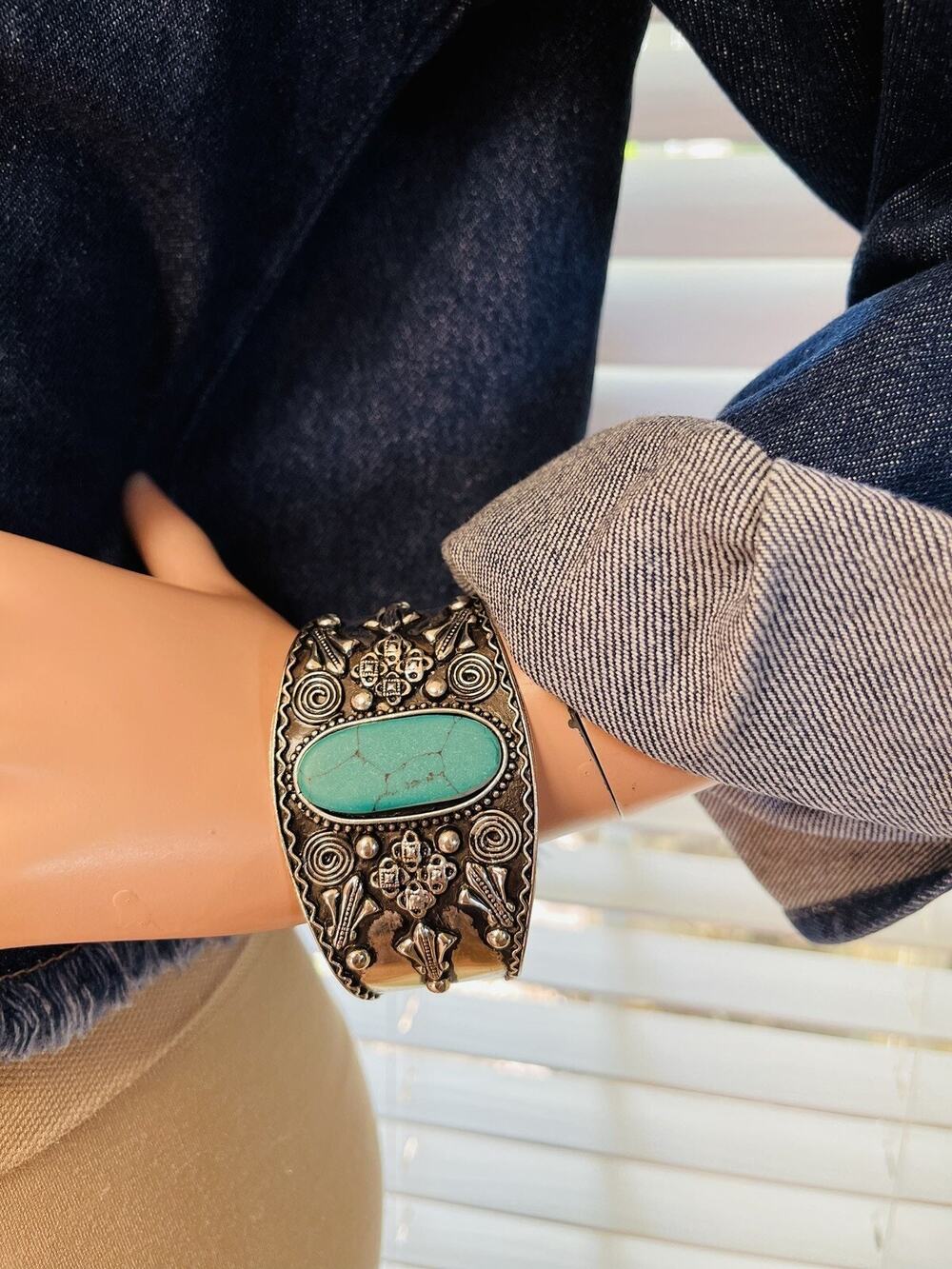 Myra Bag Wrist Cuff Bracelet Turquoise Stone Myra CARVIT Silver Copper 7186 NEW